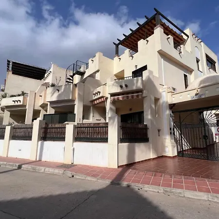 度假居 La Vina De